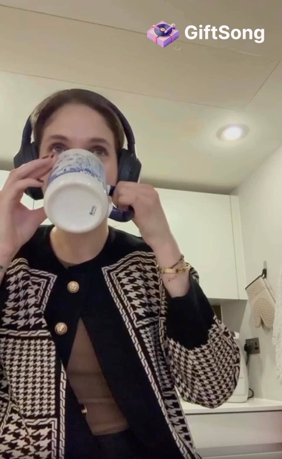 GiftSong Reaction